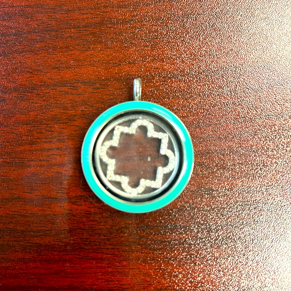 Origami Owl pendant with charm